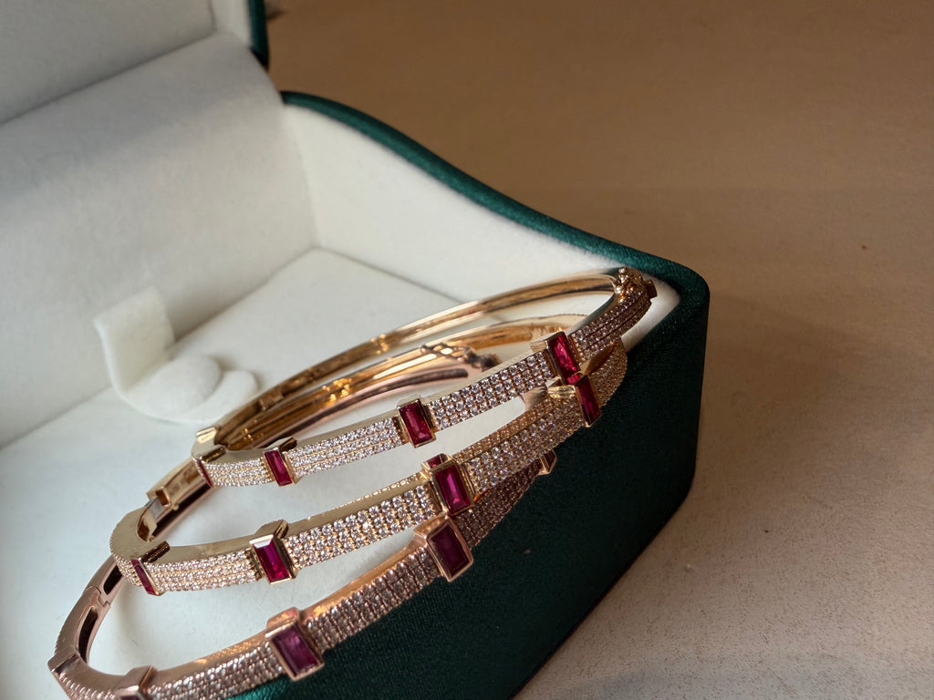 BAR LINE - Bangle with Rubis