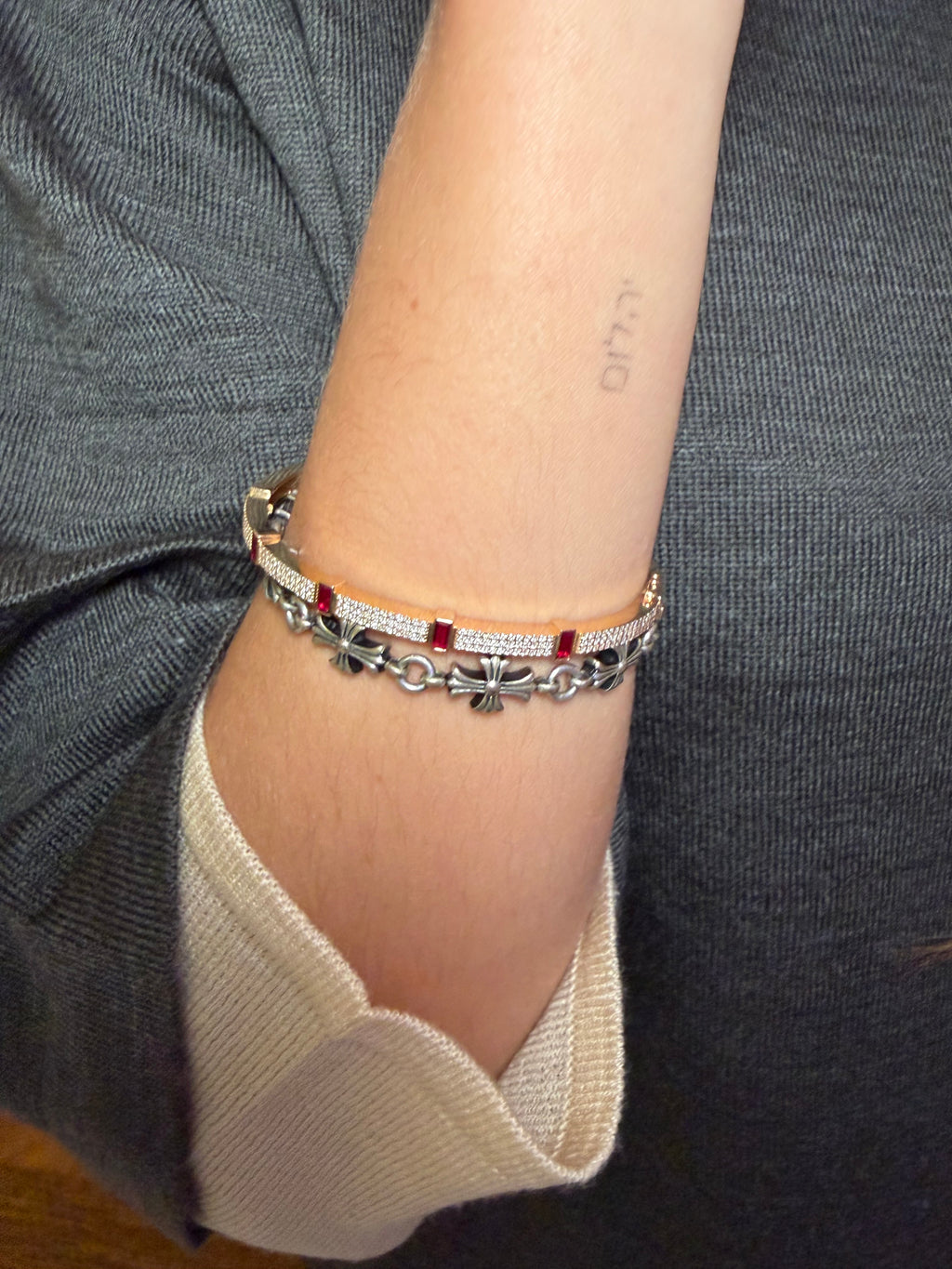 BAR LINE - Bangle with Rubis