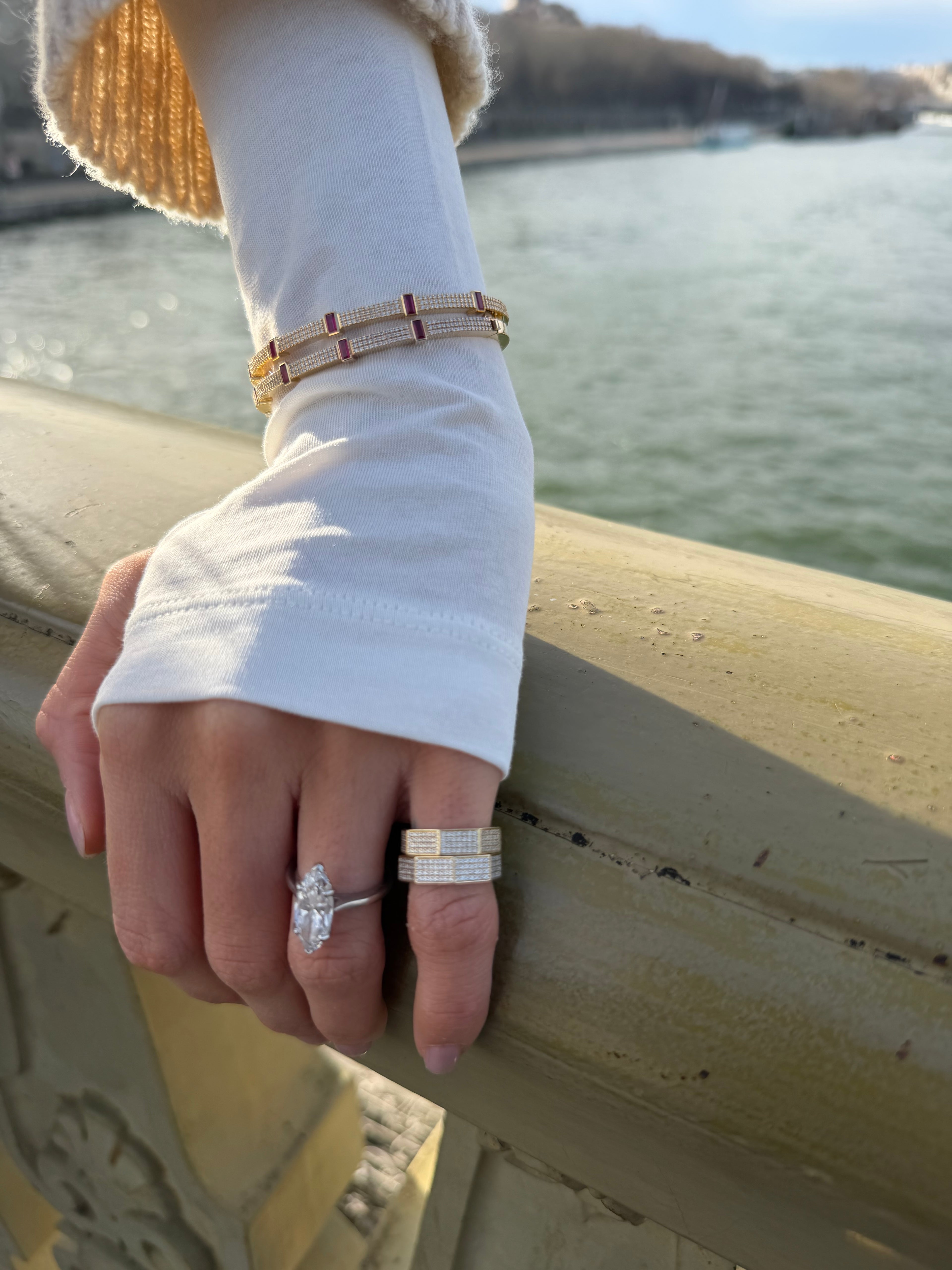 BAR LINE - Bangle with Rubis