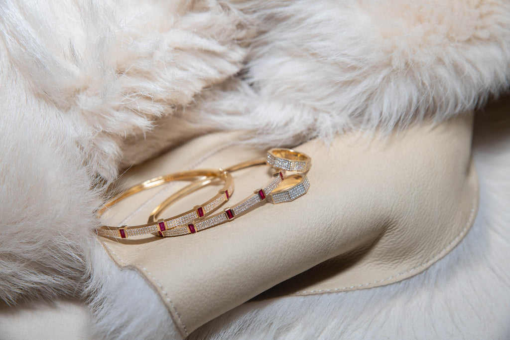 BAR LINE - Bangle with Rubis