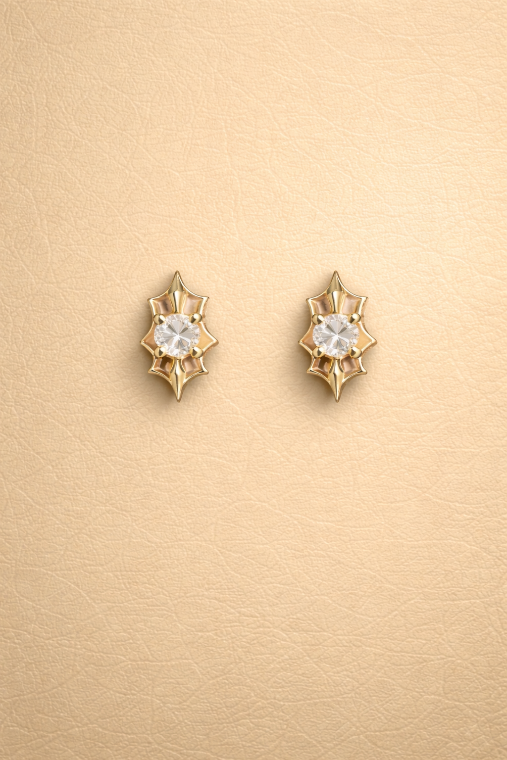 SPIKE - Stud Yellow gold